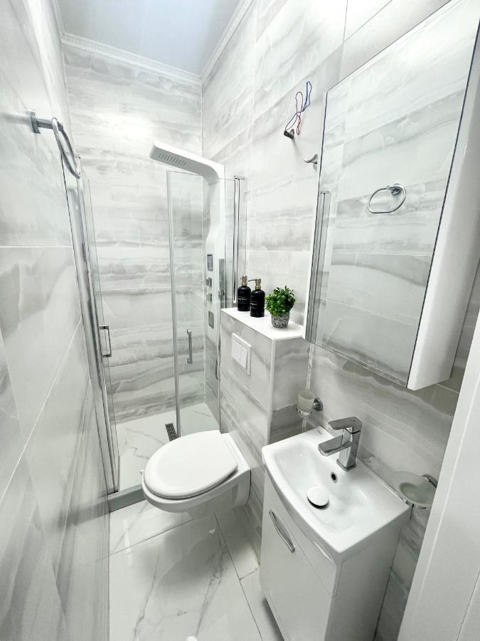 Bliss 2 Apartment Bucharest Exterior photo