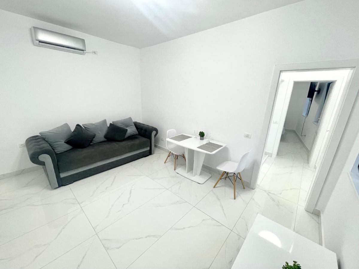 Bliss 2 Apartment Bucharest Exterior photo